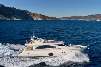 Ferretti Yachts 731