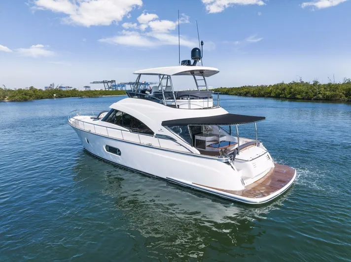  Yacht Photos Pics 2025 Belize 54 Daybridge - Image 9