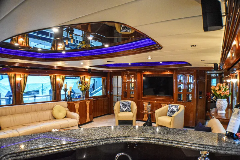 Magic Moments Yacht Photos Pics SALON BAR TV LOOKING FORWARD