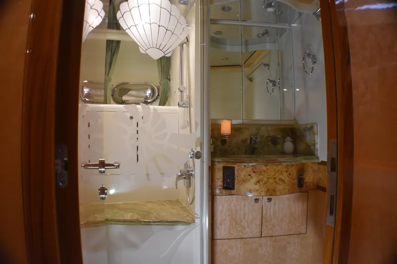 Magic Moments Yacht Photos Pics Luxurious 2006 Johnson Country Kitchen bathroom with elegant fixtures and modern design.