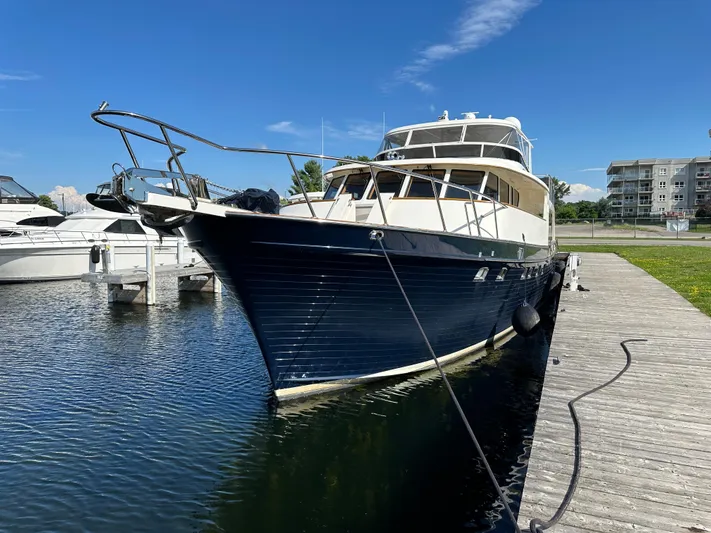 Miss Stephanie Yacht Photos Pics 