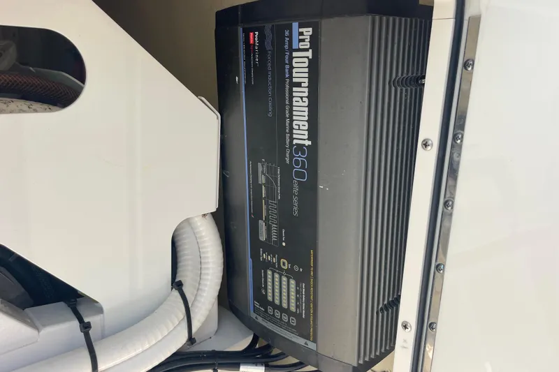  Yacht Photos Pics Pro Tournament 360 Elite Series battery charger in 2020 Jupiter 38 boat.