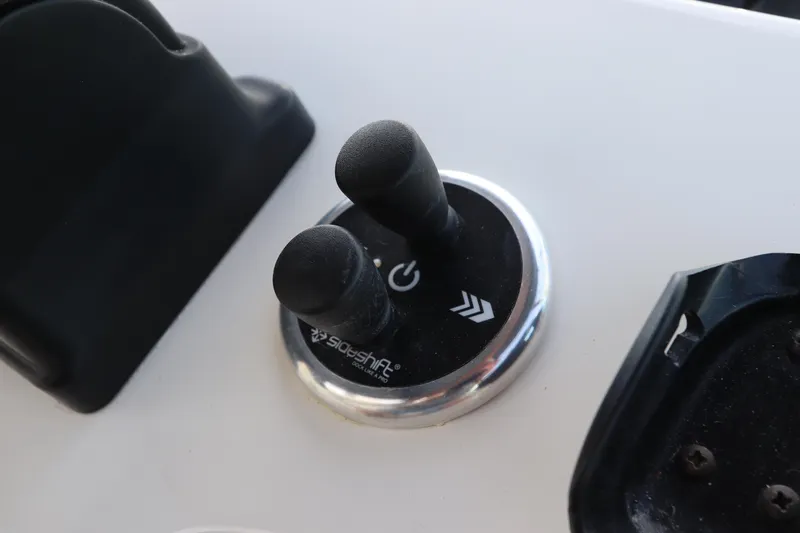  Yacht Photos Pics Control panel of 2000 Cruisers Yachts 4450 Express Motoryacht with dual joysticks.