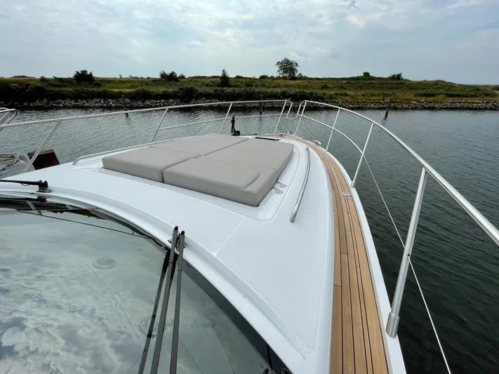 V50775 Yacht Photos Pics 