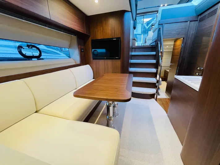 V50775 Yacht Photos Pics 