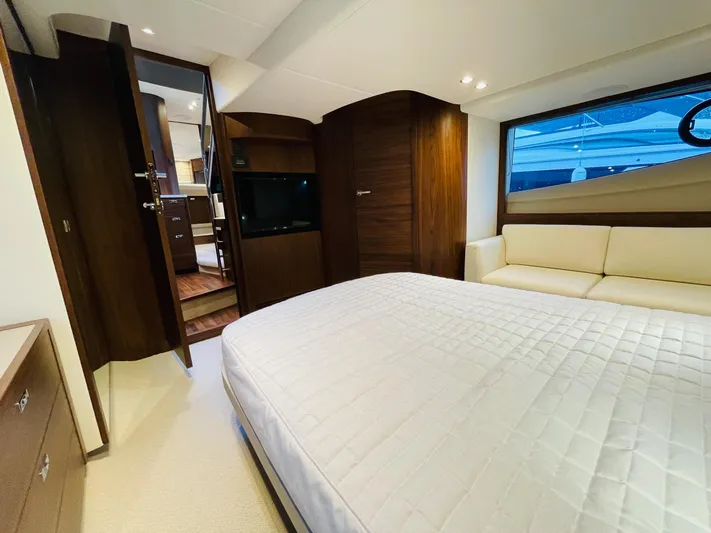 V50775 Yacht Photos Pics 