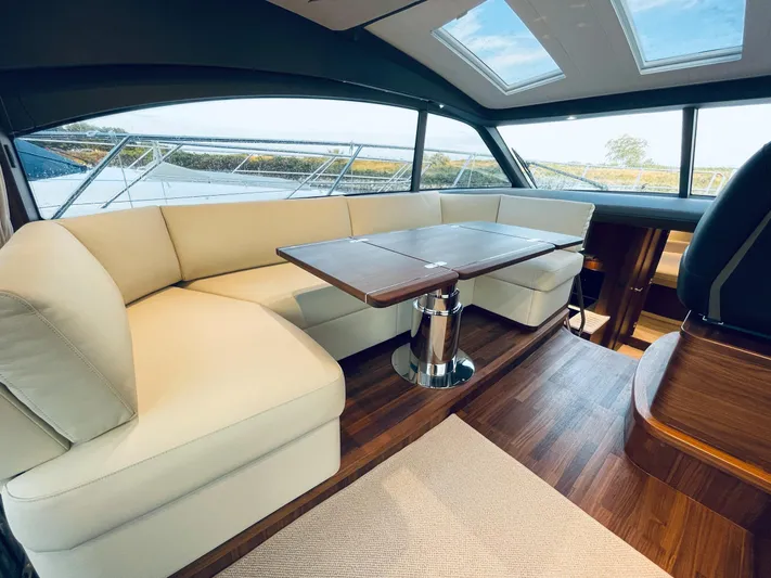 V50775 Yacht Photos Pics 