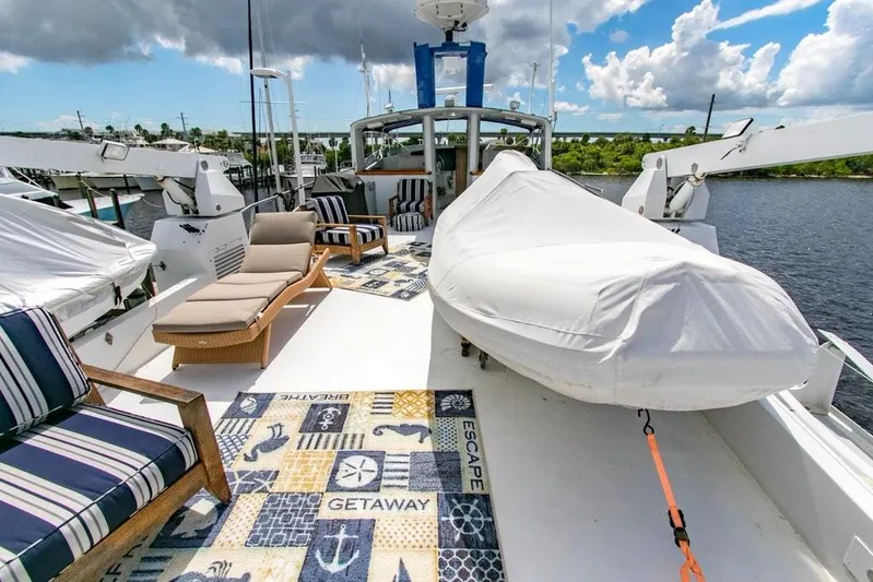 Timeless Yacht Photos Pics 