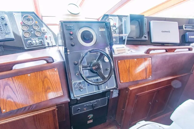 Timeless Yacht Photos Pics lower helm 1