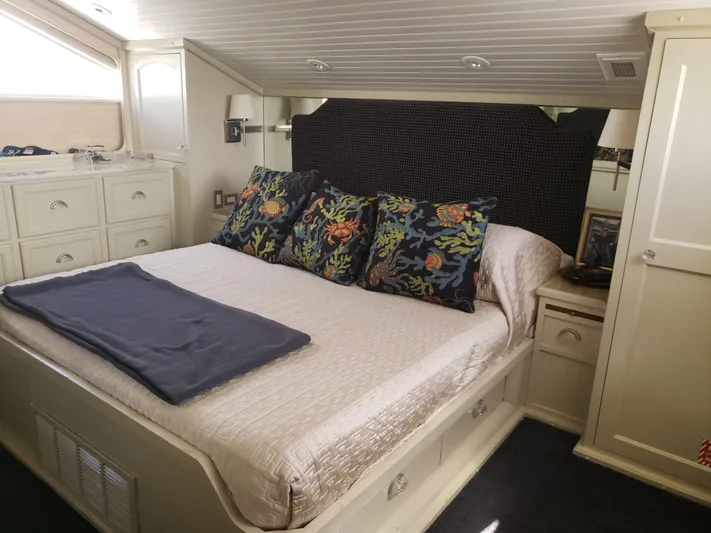 Timeless Yacht Photos Pics 