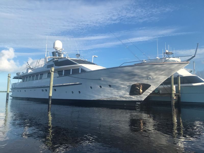 1983 Benetti Custom Lloyds M.Y.