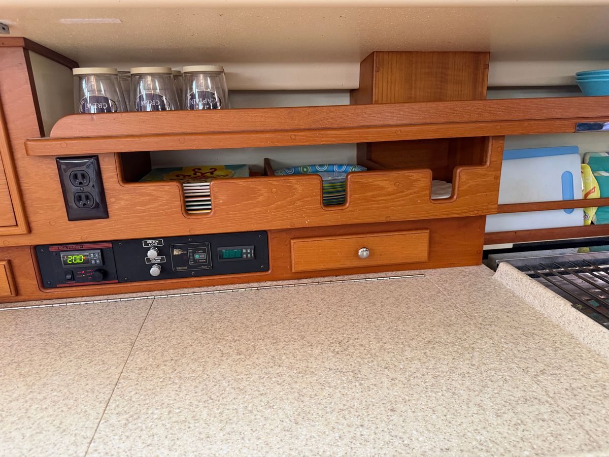 2005 Island Packet 45 