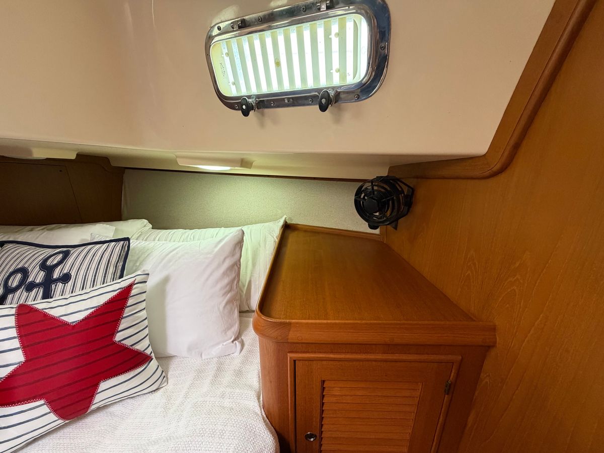 2005 Island Packet 45 