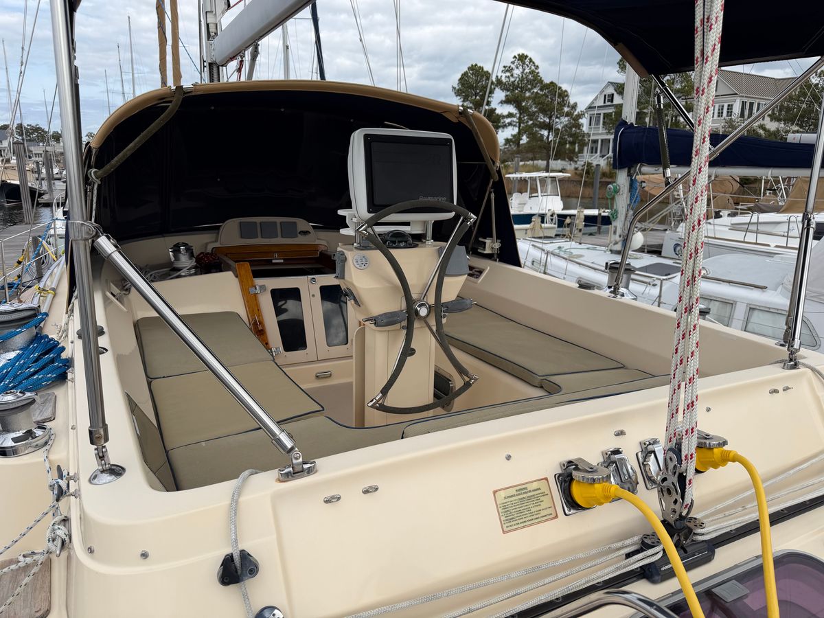 2005 Island Packet 45 