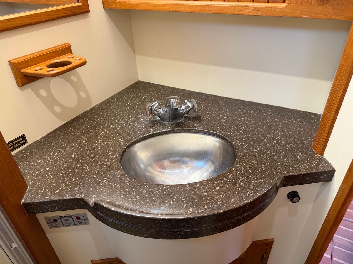 2005 Island Packet 45 