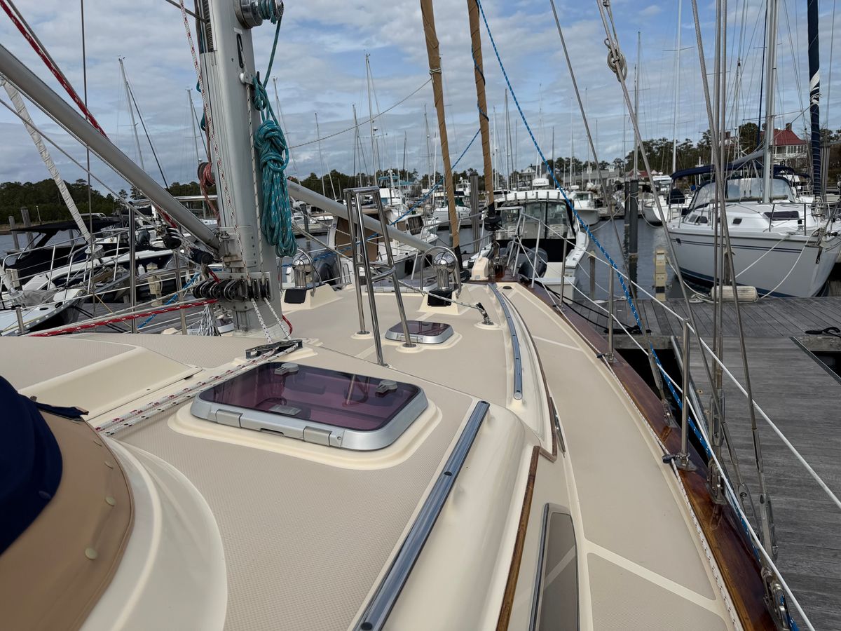 2005 Island Packet 45 