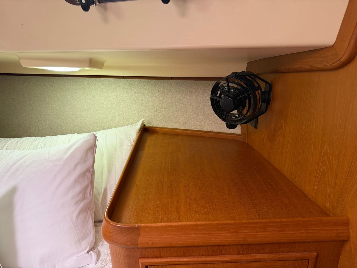 2005 Island Packet 45 