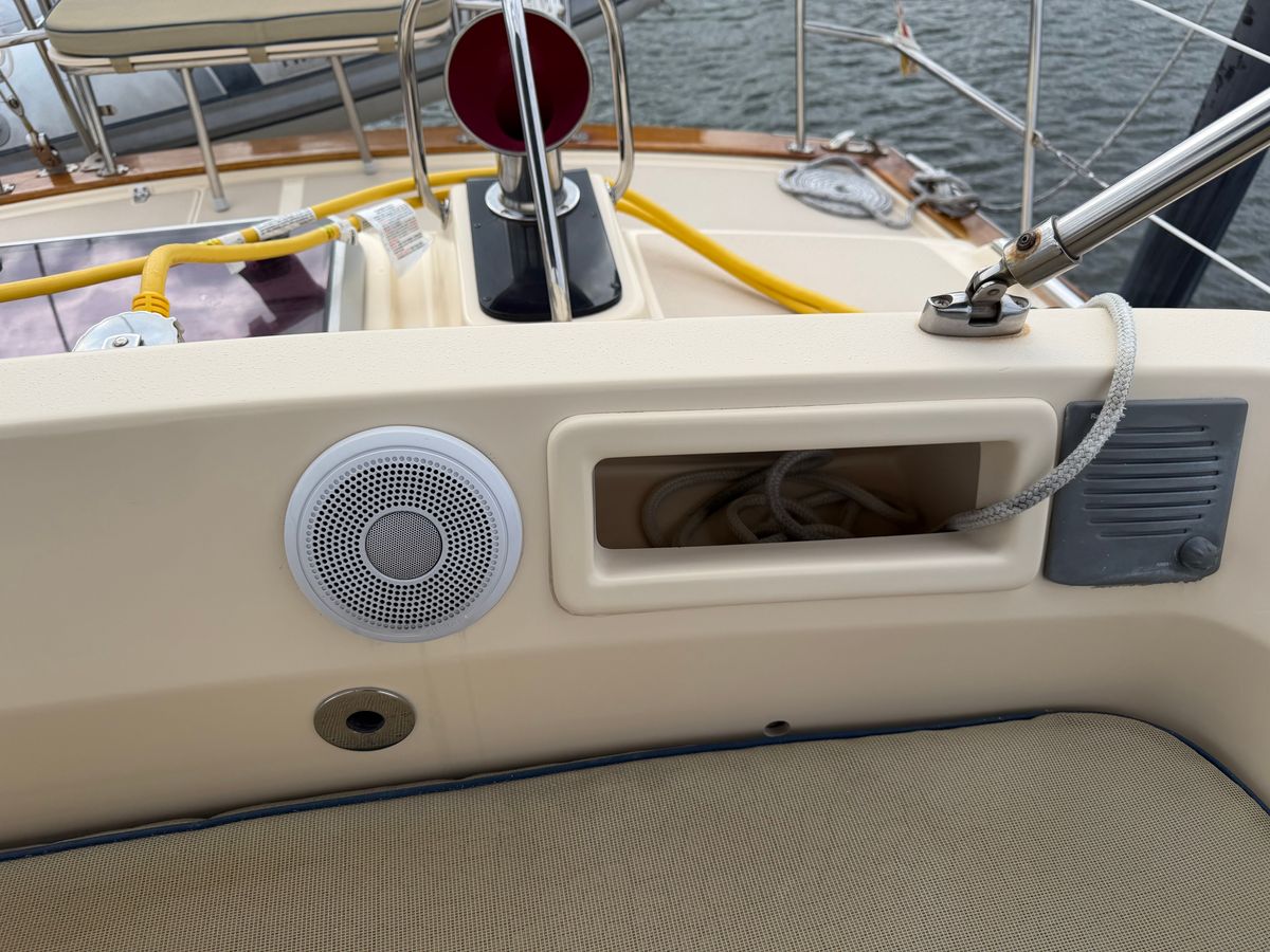 2005 Island Packet 45 