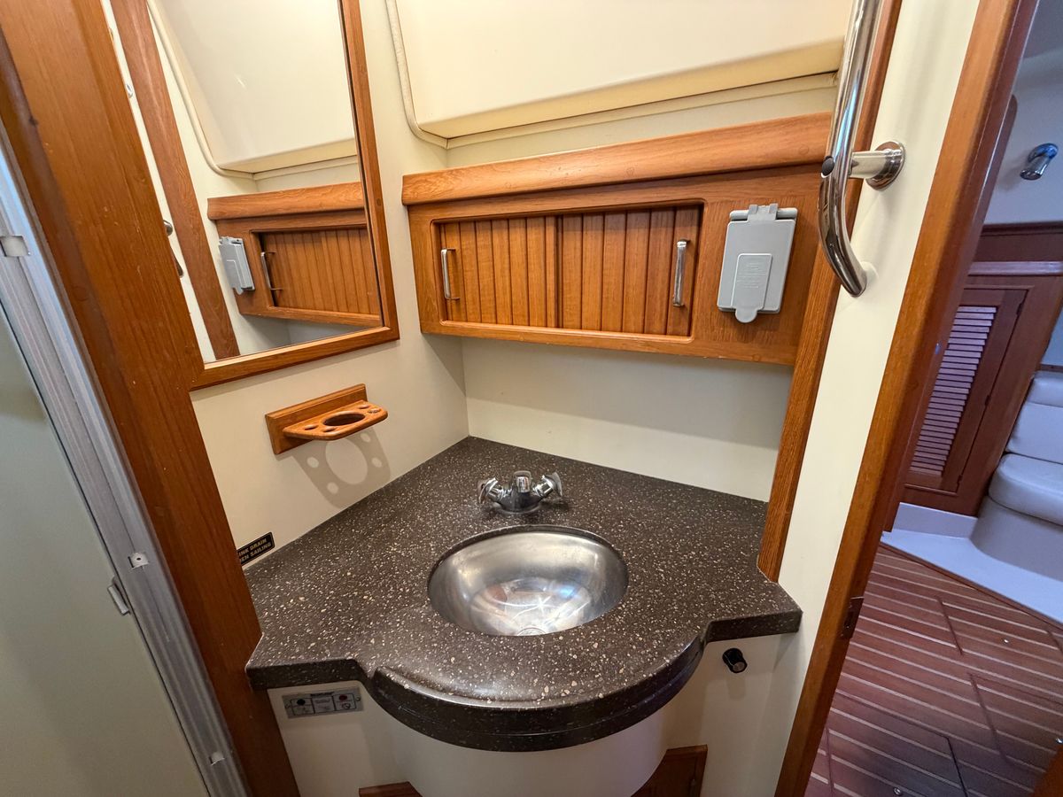 2005 Island Packet 45 