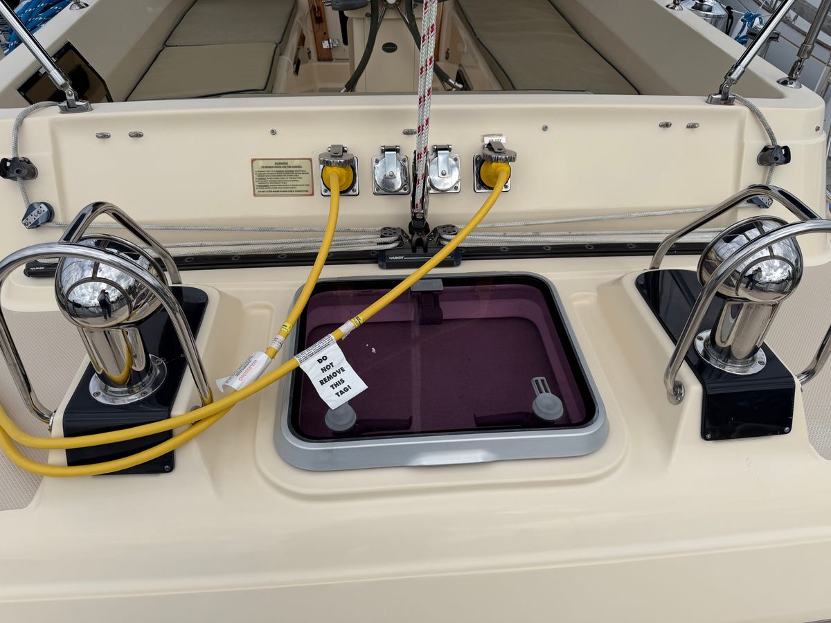 2005 Island Packet 45 