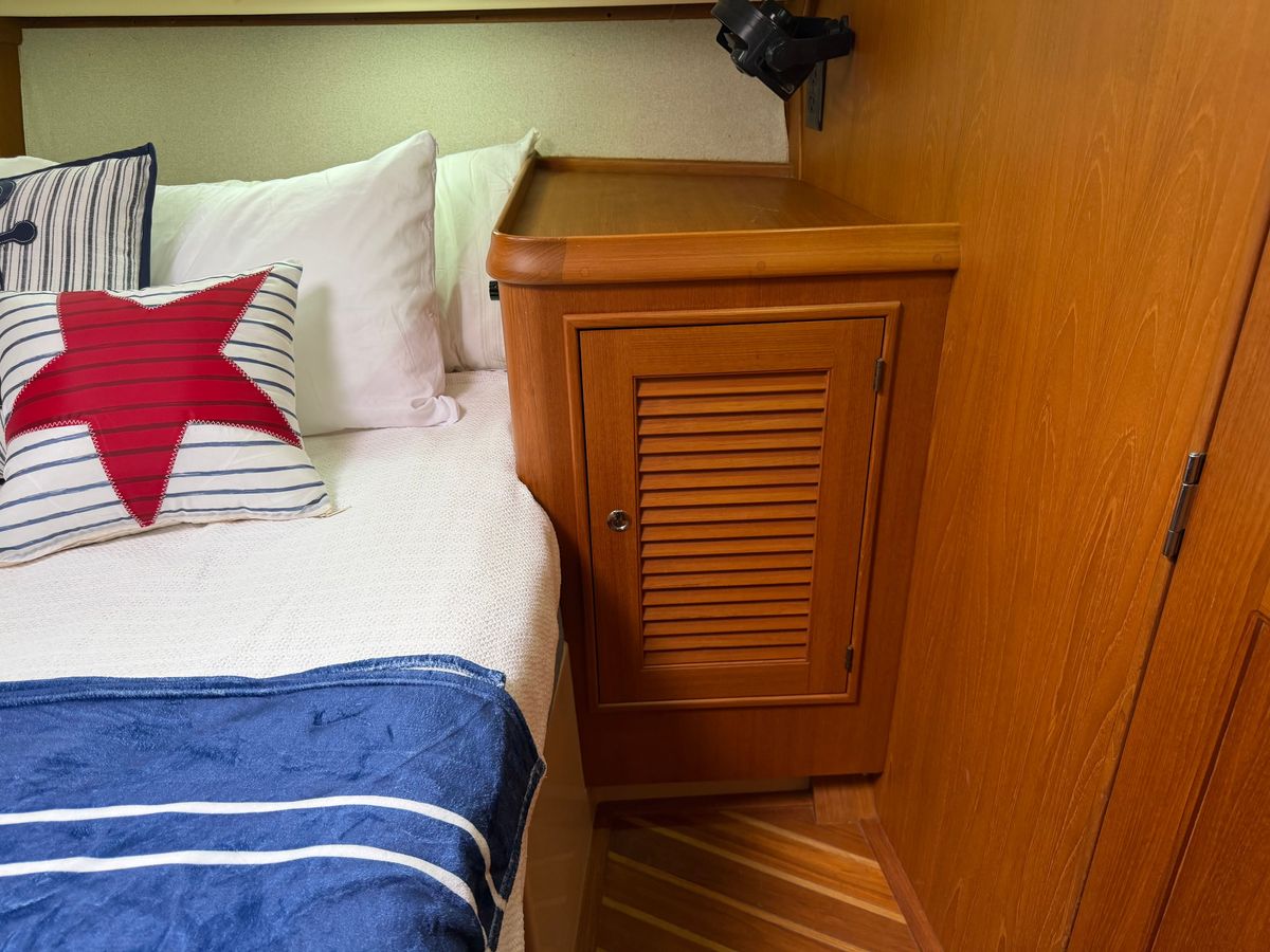 2005 Island Packet 45 