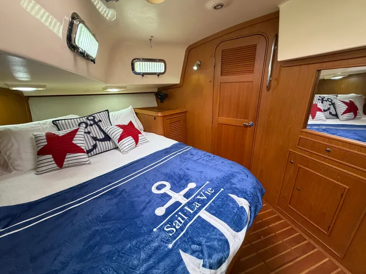 Sail La Vie Yacht Photos Pics 