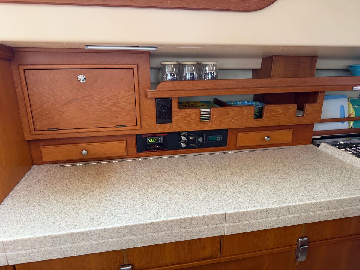 2005 Island Packet 45 