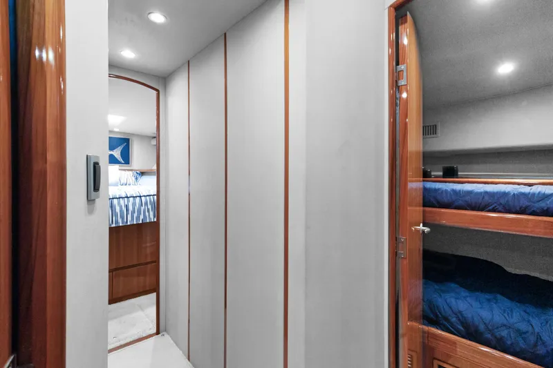 Lysea Lu Yacht Photos Pics Aft companion way facing forward to starboard bunk room and master stateroom fwd