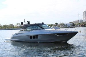 2016 45' Cruisers Yachts-45 Black Diamond Cantius Saint Petersburg, FL, US