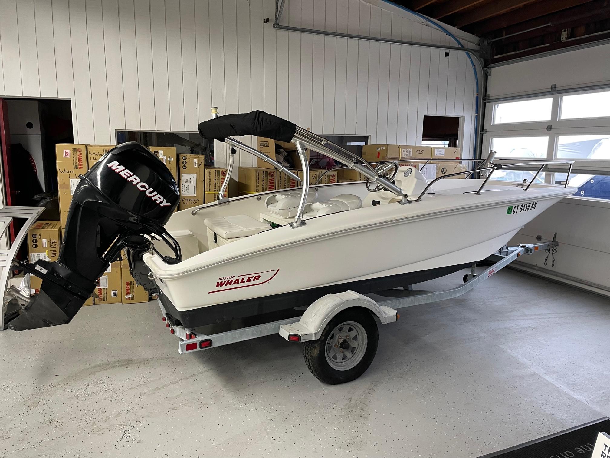 2012 Boston Whaler 150 Super Sport Runabout-Boot Kaufen - YachtWorld