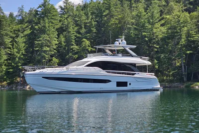 Azimut 78 FLY