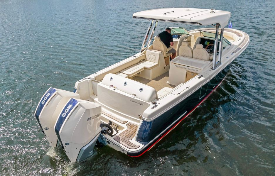 2019 Chris-Craft Calypso 30