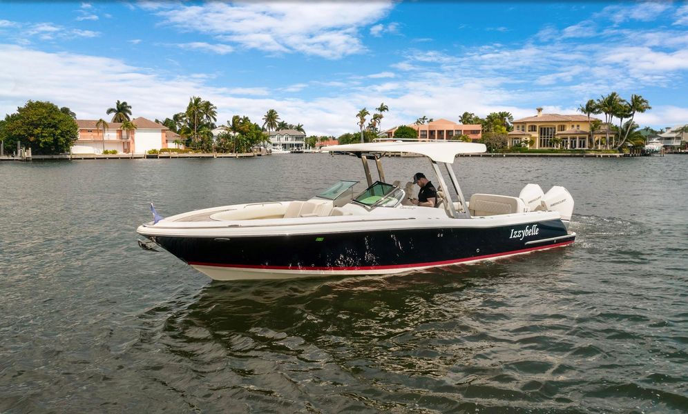 2019 Chris-Craft Calypso 30