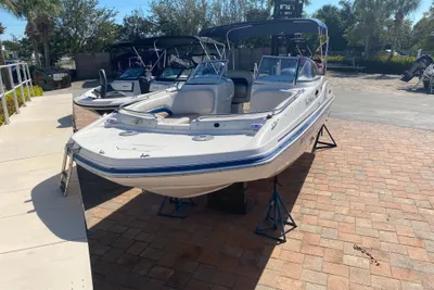 Hurricane SUNDECK 237