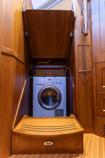 Yeomalt Yacht Photos Pics Built-in washing machine in 2014 Grand Banks 50 Eastbay SX yacht.