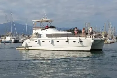 2006 Charter Cat Prowler 48