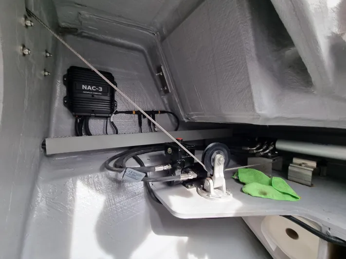  Yacht Photos Pics Nautitech Open 46 - 2020 - Intérieur - Cale moteur