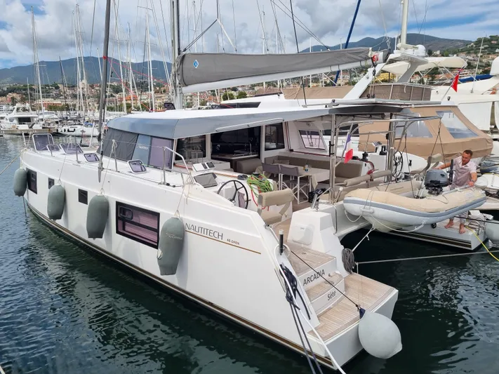  Yacht Photos Pics Nautitech Open 46 - 2020 - Extérieur - Mouillage