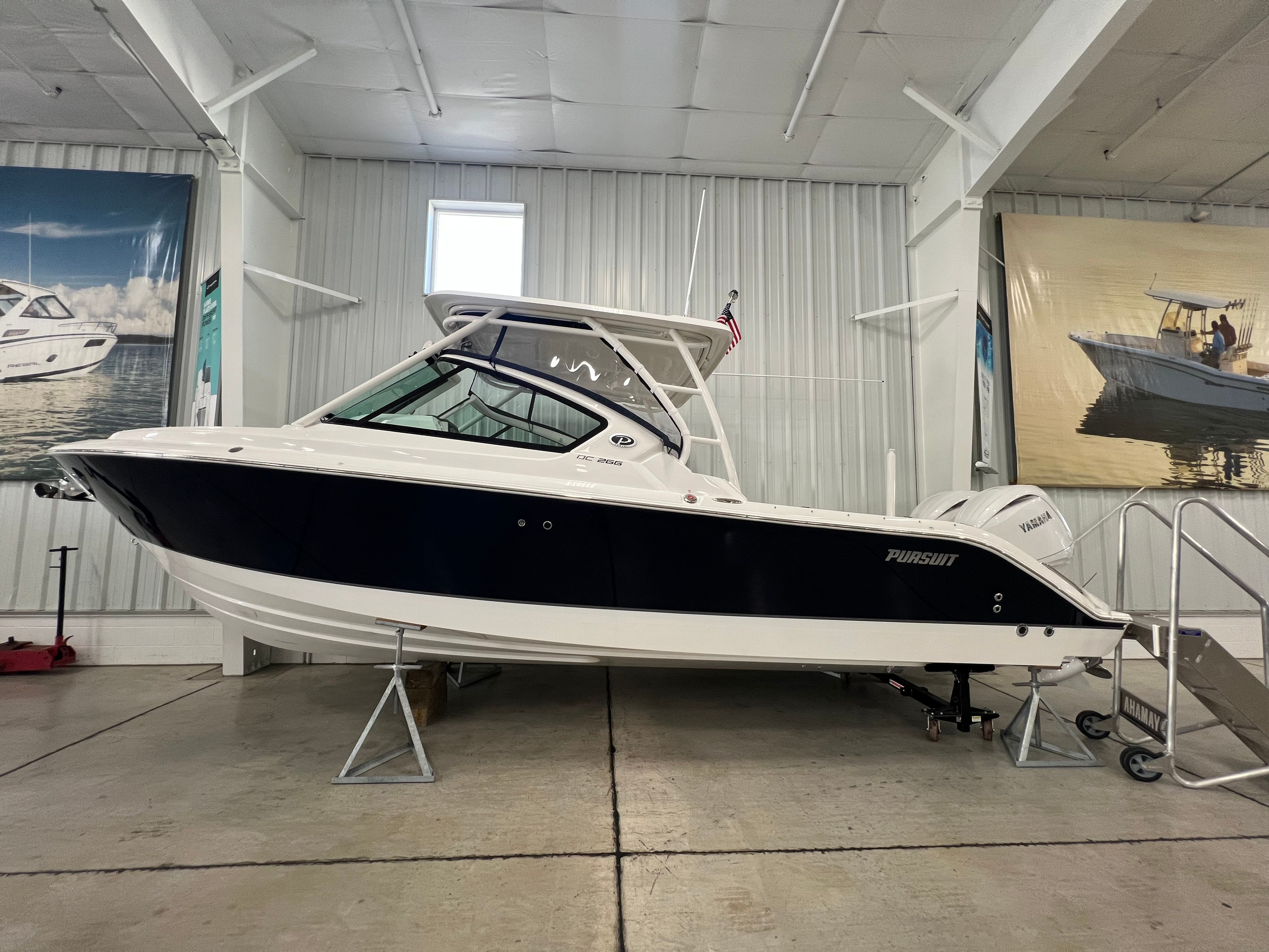 Pursuit DC 266 Dual Console