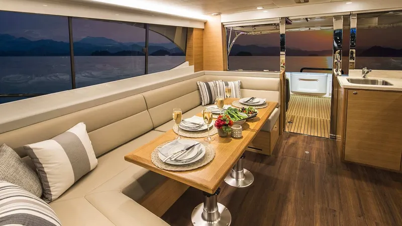  Yacht Photos Pics 2026 Riviera 445 Suv - Image 3