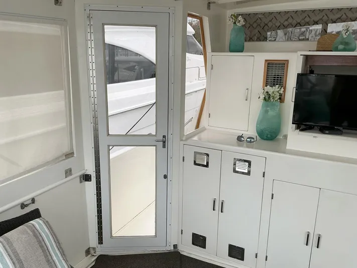 Jamis Lee Yacht Photos Pics 