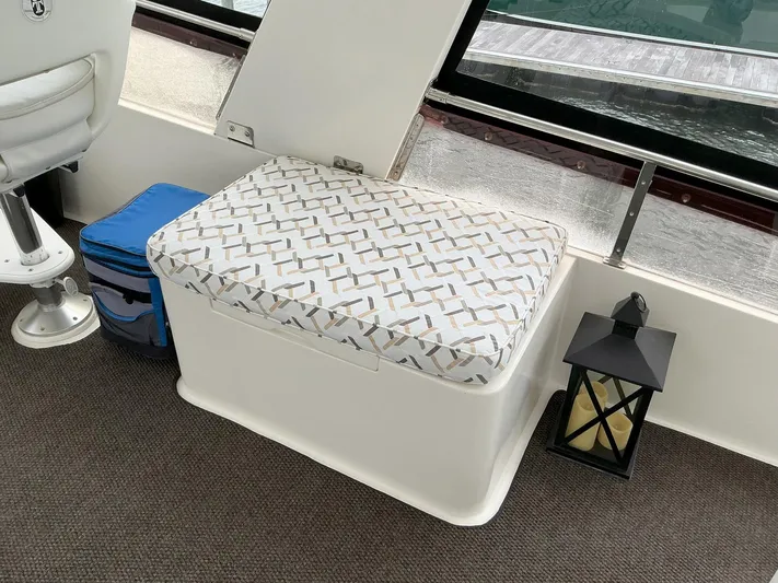 Jamis Lee Yacht Photos Pics 