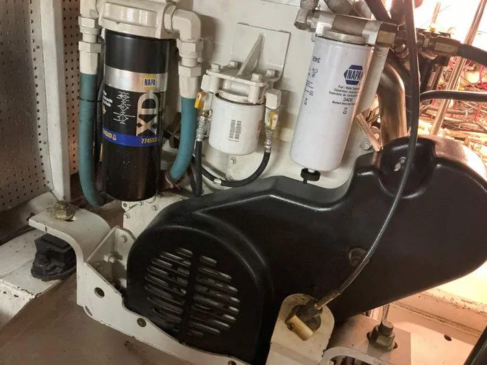 Jamis Lee Yacht Photos Pics 