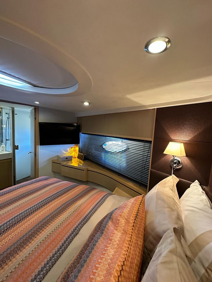2010 Princess 62 