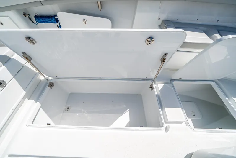 Femme Fatale Yacht Photos Pics 