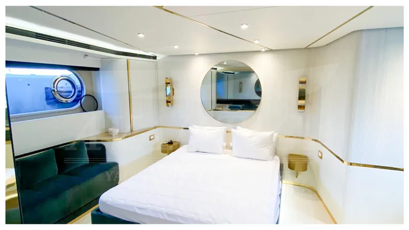  Yacht Photos Pics AZIMUT MAGELLANO 25M 2020