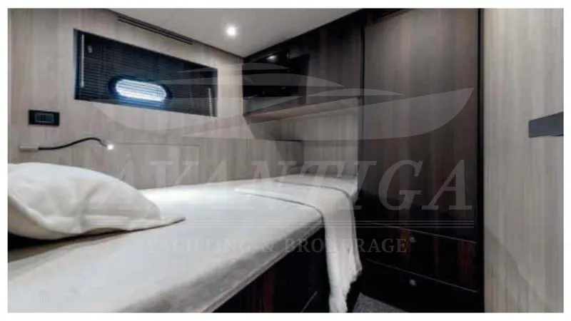  Yacht Photos Pics AZIMUT MAGELLANO 25M 2020