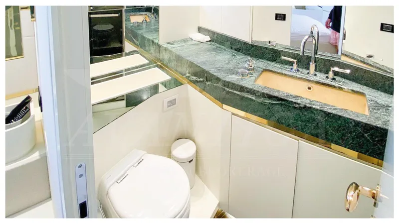  Yacht Photos Pics AZIMUT MAGELLANO 25M 2020