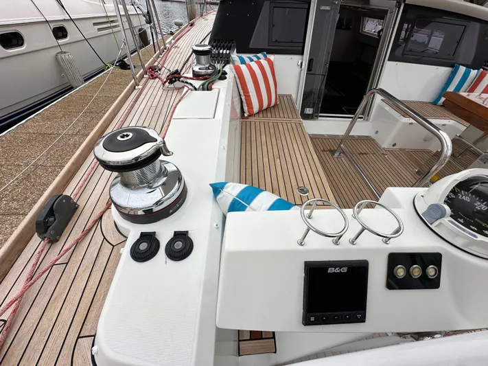 Dynemite II Yacht Photos Pics 