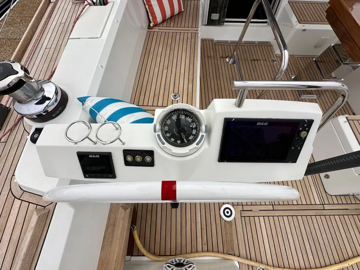 Dynemite II Yacht Photos Pics 